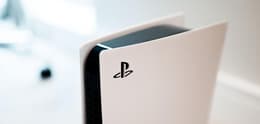 Eine weiße PS5