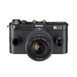 Q-S1 - Schwarz + Pentax SMC Pentax 5-15mm f/2.8-4.5 f/2.8-4.5