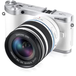 Spiegelreflex NX1000 - Weiß + Samsung Samsung Lens 18-55 mm f/3.5-5.6 OIS III + Samsung Lens 50-200 mm f/4-5.6 ED OIS II f/3.5-5.6 + f/4-5.6