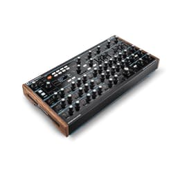 Novation Peak Musikinstrumente