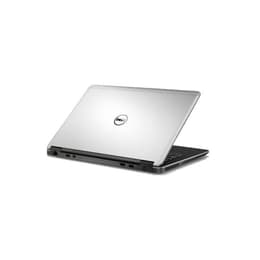 Dell Latitude 3330 13" Core i3 2.1 GHz - SSD 128 GB - 8GB QWERTY - Schwedisch
