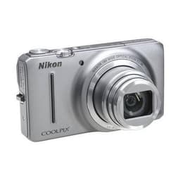 Kompakt Kamera Coolpix s9200 - Silber + Nikkor Nikkor 18X Wide Optical Zoom 25-450mm f/3.5-5.9 ED VR f/3.5-5.9