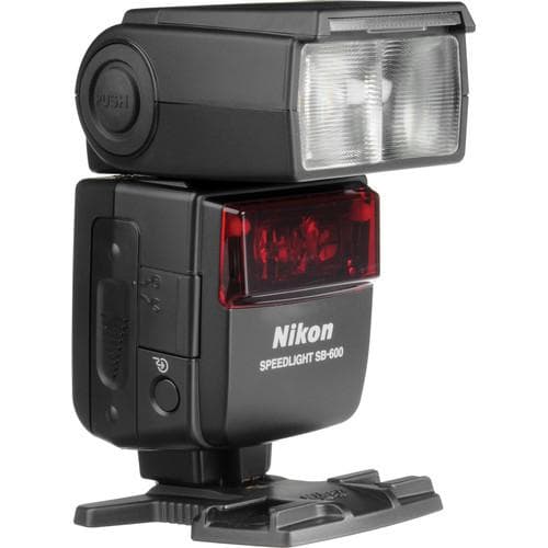 Nikon Objektiv Shoe 24-85mm