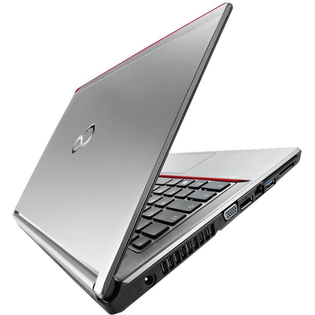 Fujitsu LifeBook E736 13" Core i3 2,3 GHz - SSD 256 GB - 8GB QWERTY - Italienisch